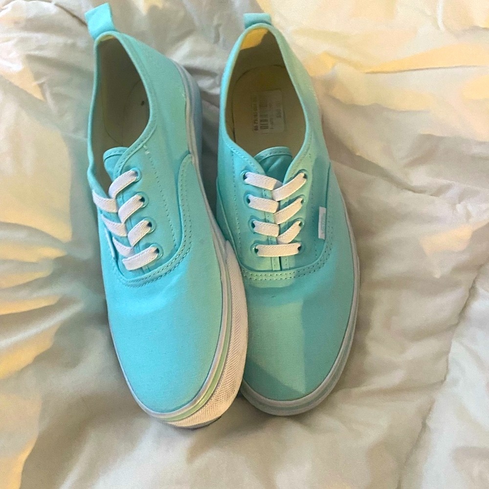 Vans Authentic Shoes - Picture 1 of 8